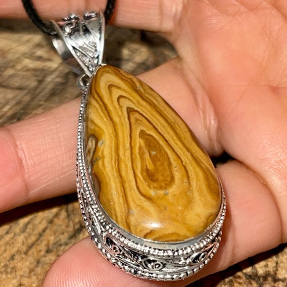 Australian Outback Jasper Pendant 2 1/4” - Picture 4 of 16